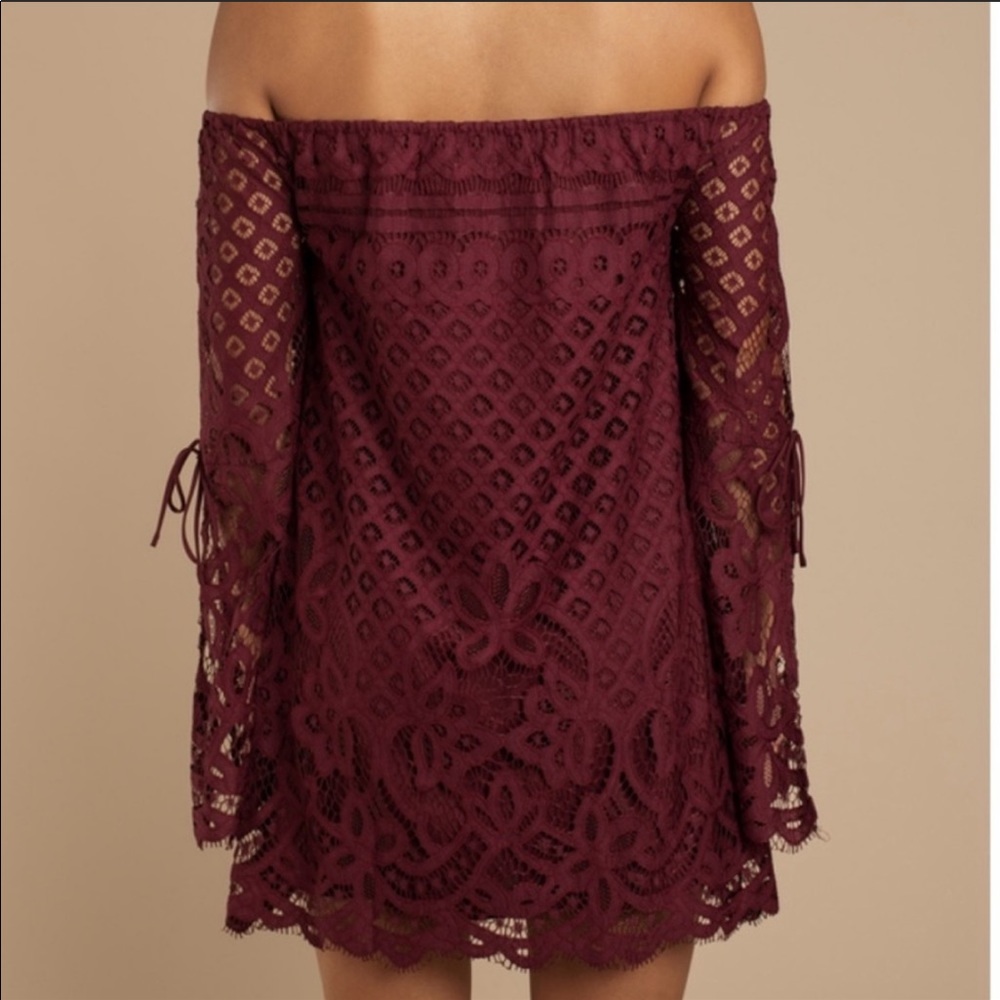 Tobi Maroon Lace Off-Shoulder Dress